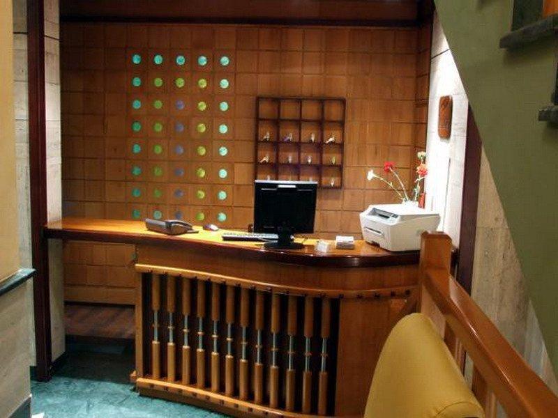 Nov Hotel Τίρανα Εξωτερικό φωτογραφία