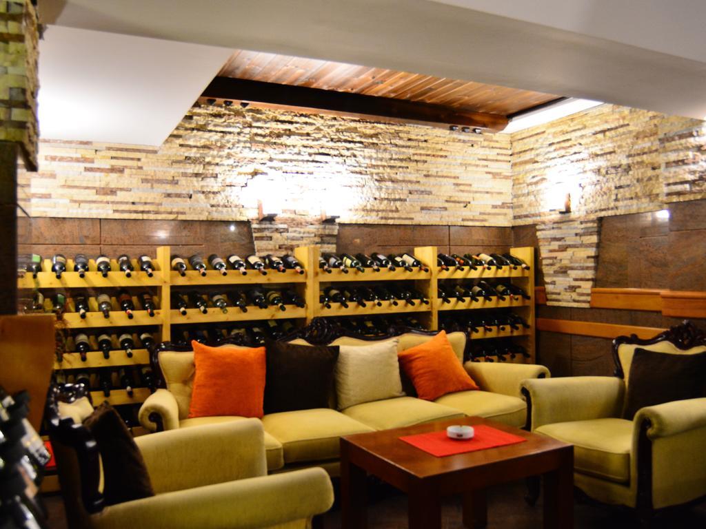 Nov Hotel Τίρανα Εξωτερικό φωτογραφία