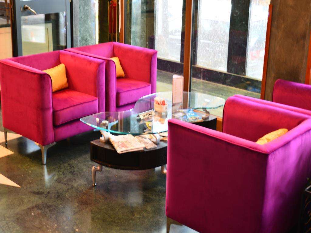Nov Hotel Τίρανα Εξωτερικό φωτογραφία